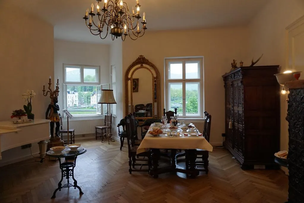 Alojamento de Acomodação e Pequeno-almoço Sarah'S Altstadt Oase Salzburgo
